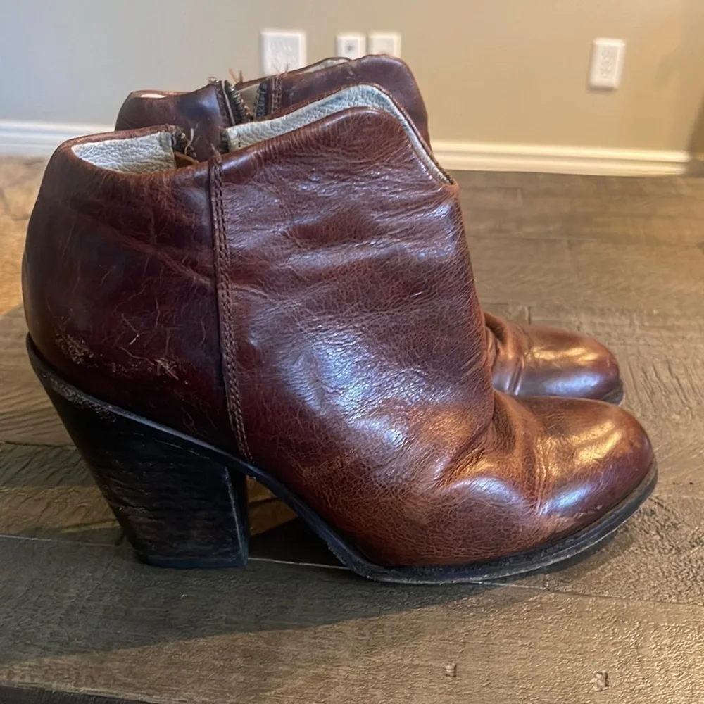 Freebirds Detroit cognac ankle boots